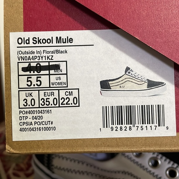 Vans old skool “outside in“mules ! Brand new , never worn. Ordered wrong size 🫣 - Picture 7 of 7